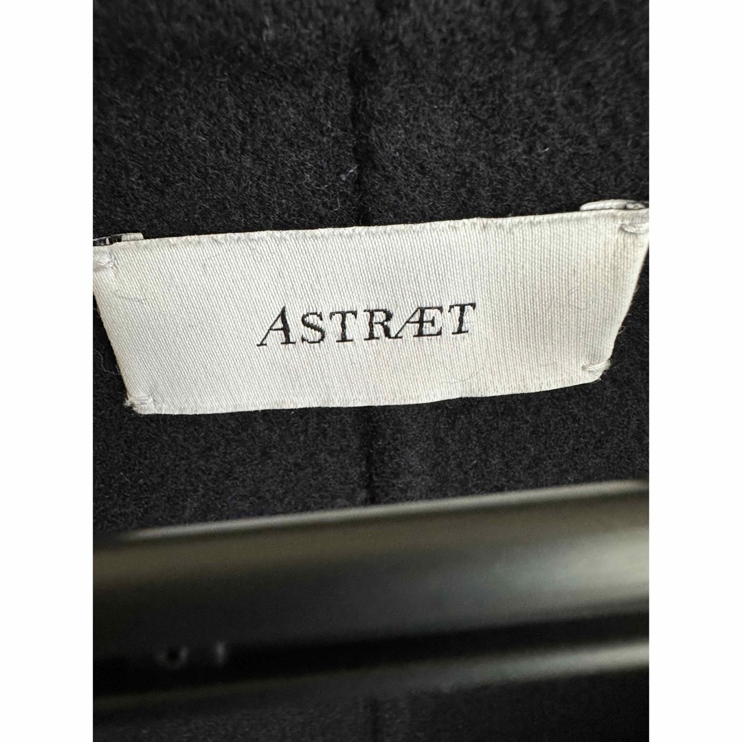 ASTRAET(アストラット)のASTRAET アストラット アシンメトリー ノーカラー コート レディースのジャケット/アウター(チェスターコート)の商品写真