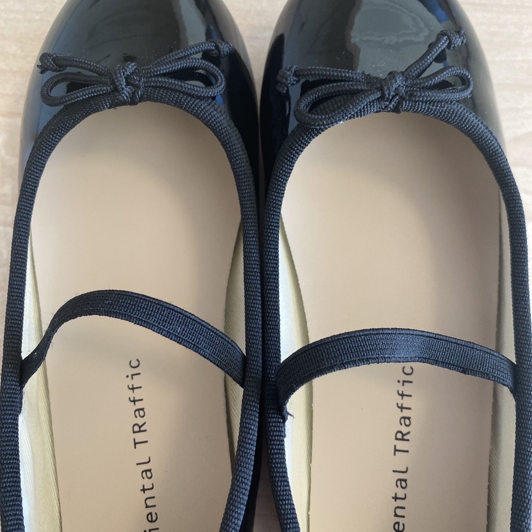 ORiental TRaffic(オリエンタルトラフィック)のキッズ　エナメルシューズ　黒 キッズ/ベビー/マタニティのキッズ靴/シューズ(15cm~)(フォーマルシューズ)の商品写真