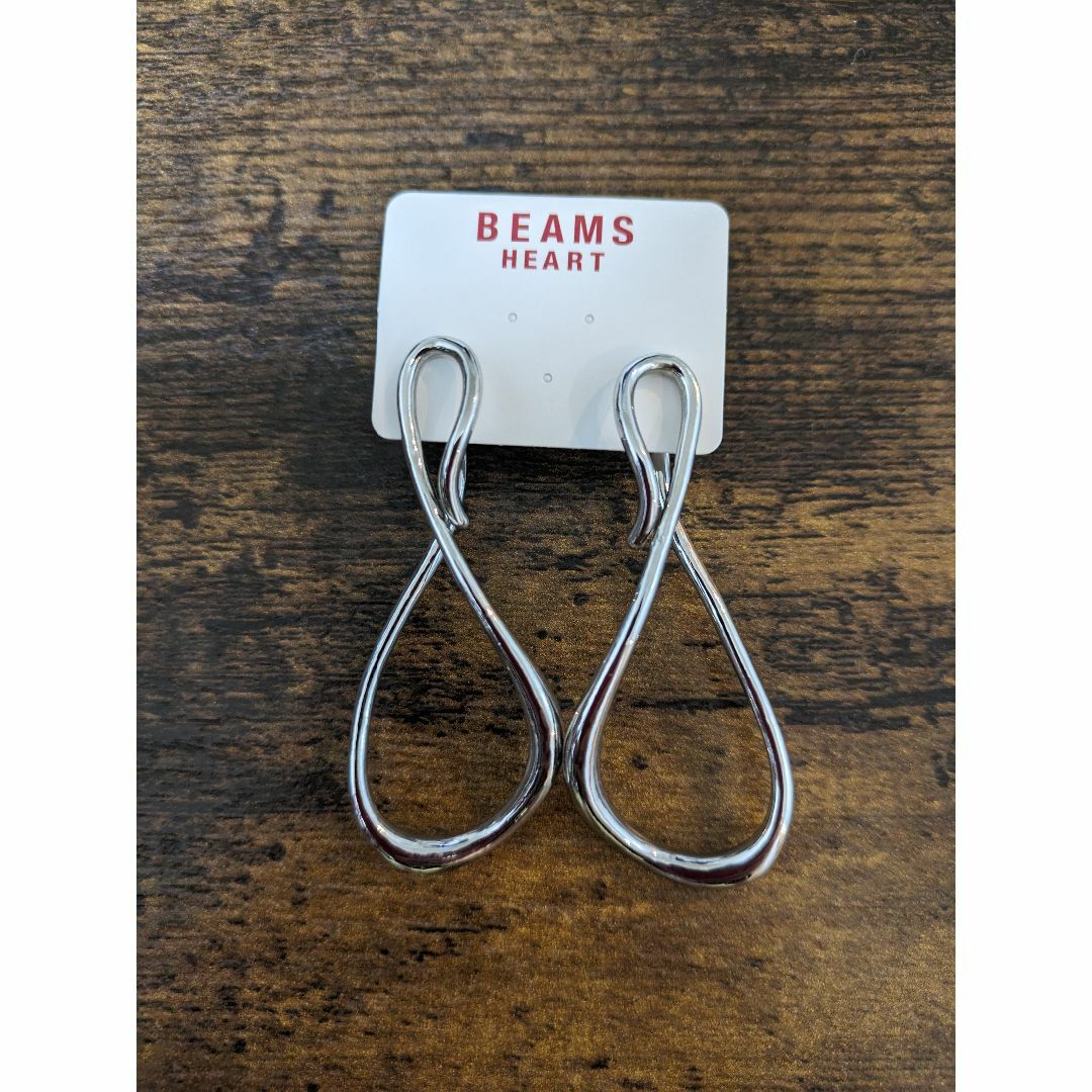 BEAMS(ビームス)のBEAMS（ビームス）シルバーイヤリング レディースのアクセサリー(イヤリング)の商品写真