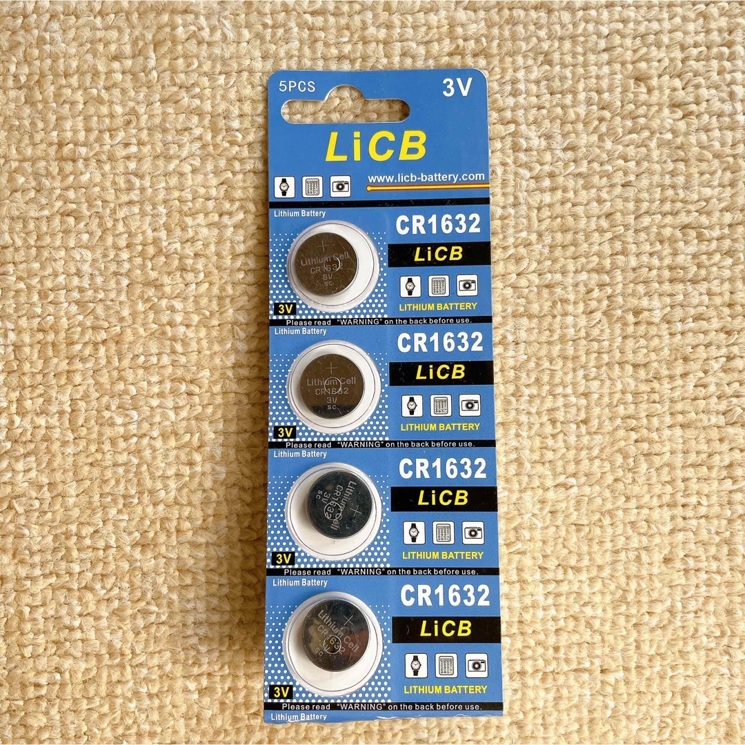 新品未使用品　LiCB ボタン電池　CR1632 4個 スマホ/家電/カメラのスマートフォン/携帯電話(バッテリー/充電器)の商品写真