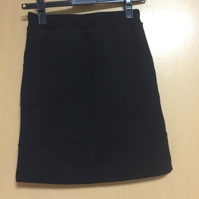 LIP SERVICE(リップサービス)の最終値下げ‼︎ タイトスカート⭐️新品 レディースのスカート(ひざ丈スカート)の商品写真