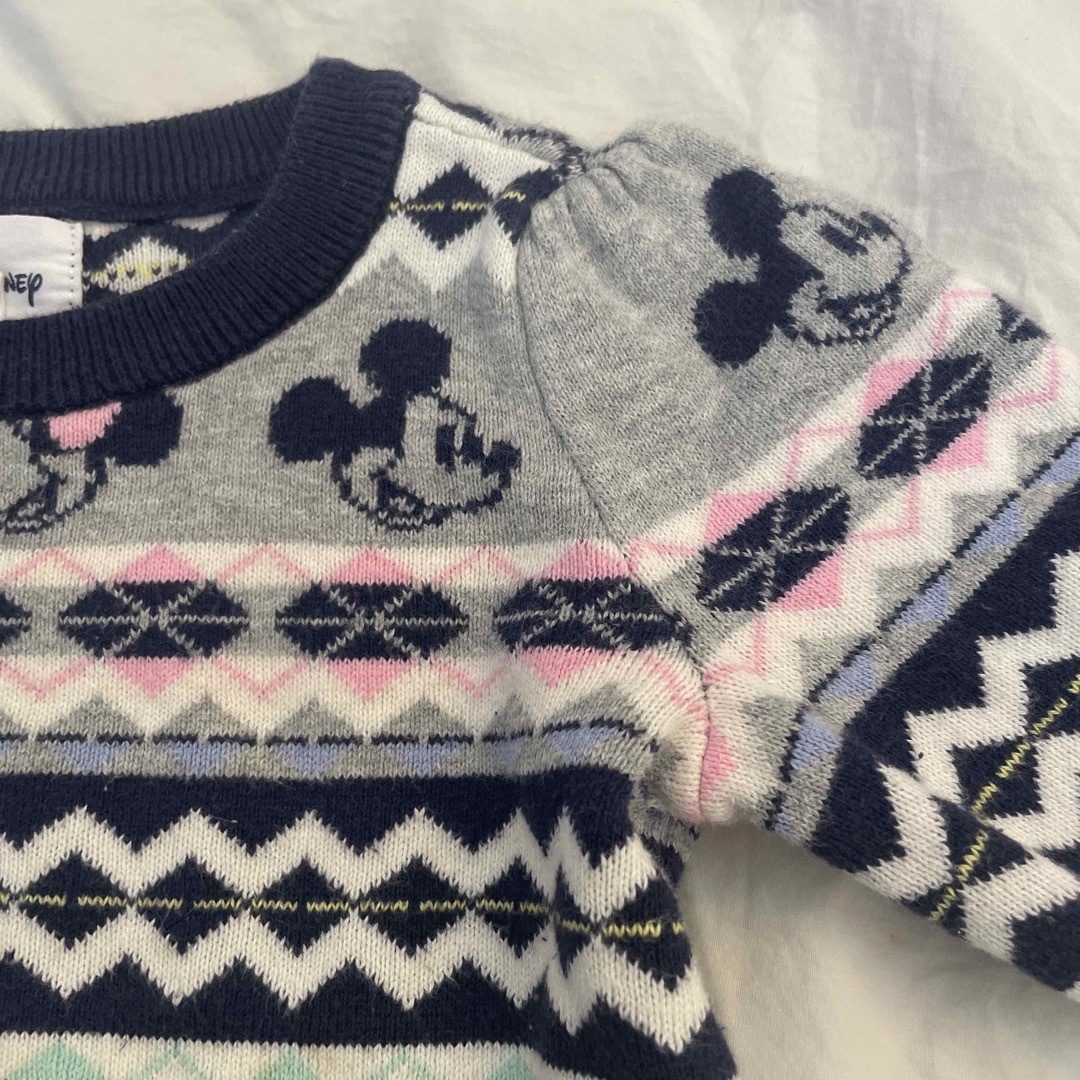 GAP Kids(ギャップキッズ)のGAPニット　100 3years  ミッキーとミニー キッズ/ベビー/マタニティのキッズ服女の子用(90cm~)(ニット)の商品写真