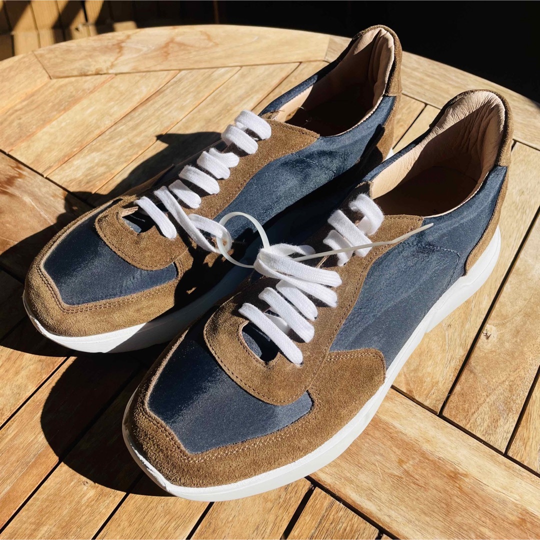 【新品、未使用】BARNEYS NEW YORK スニーカー | フリマアプリ ラクマ