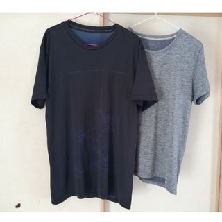 ユニクロ(UNIQLO)の美品☆UNIQLO☆サラサラTシャツ2枚セット☆メンズXLサイズ(Tシャツ/カットソー(半袖/袖なし))