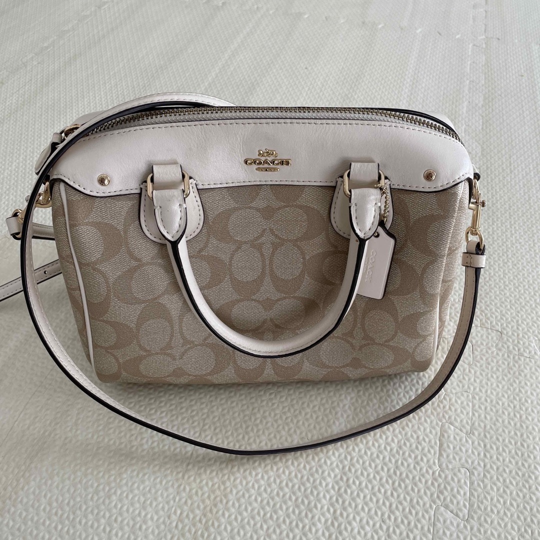 COACH(コーチ)のコーチ　ボストン　ショルダーバッグ レディースのバッグ(ショルダーバッグ)の商品写真