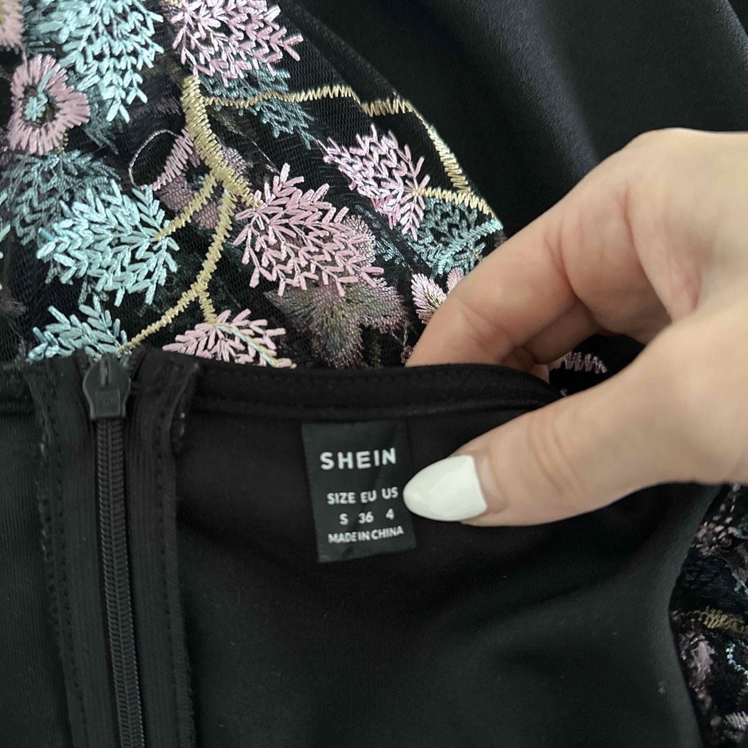 ZARA(ザラ)のSHEIN 花刺繡 メッシュ ランタンスリーブ ボディコンドレス レディースのワンピース(ひざ丈ワンピース)の商品写真