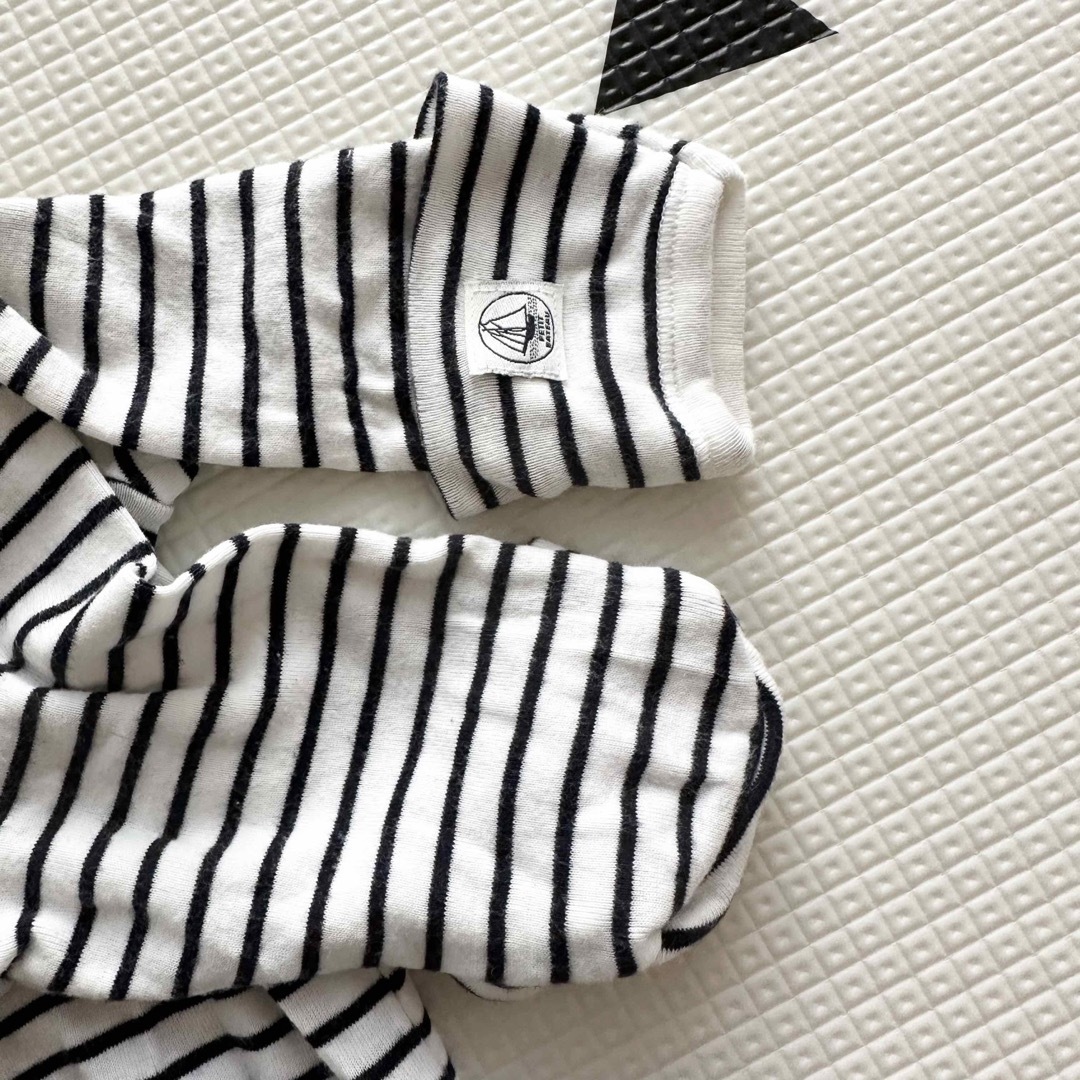 PETIT BATEAU(プチバトー)のプチバトー ロンパース 2枚セット 3m 60 ボーダー ピンク キッズ/ベビー/マタニティのベビー服(~85cm)(ロンパース)の商品写真