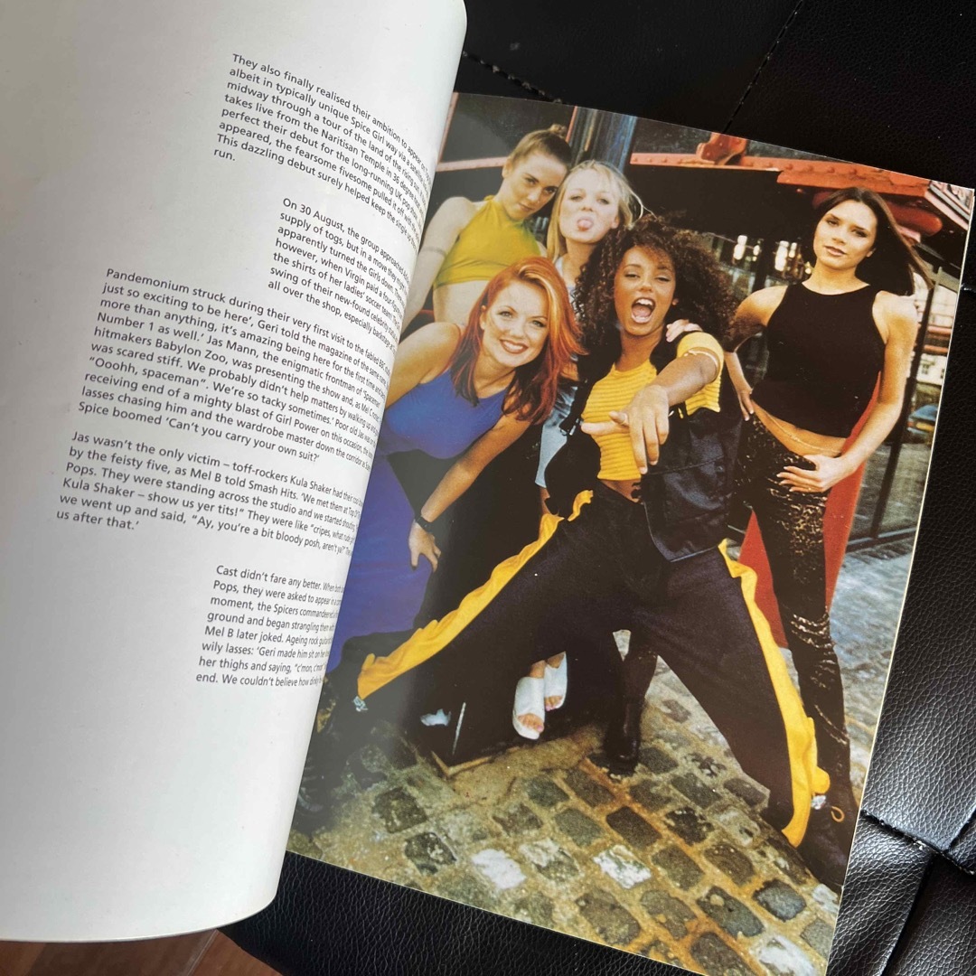 Spice Girls  本セット エンタメ/ホビーの雑誌(音楽/芸能)の商品写真