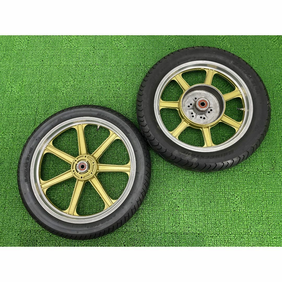 レスター製Z1 Z2 ホイール 前後 金 82278/25100 社外  バイク 部品 LESTER 82278 25100 F 19×2.15 R:22202494