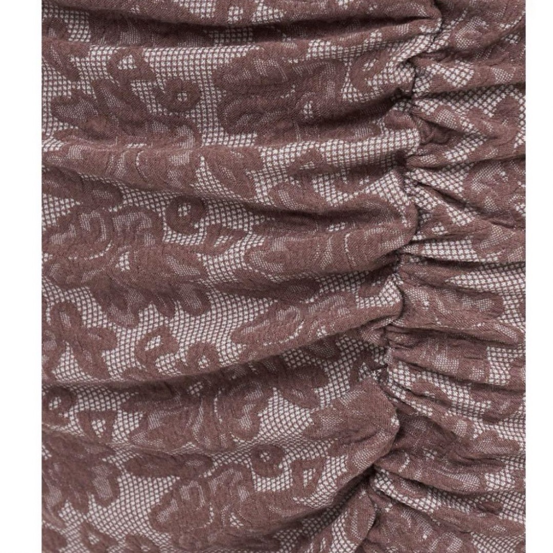 ROYAL PARTY(ロイヤルパーティー)の新品 フロントギャザーカットジャガードタイトスカート ブラウン レディースのスカート(ロングスカート)の商品写真