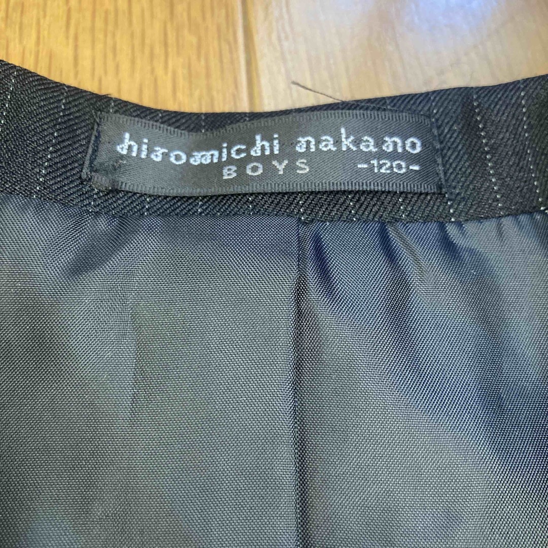 HIROMICHI NAKANO(ヒロミチナカノ)の子供スーツ　　120サイズ キッズ/ベビー/マタニティのキッズ服男の子用(90cm~)(ジャケット/上着)の商品写真