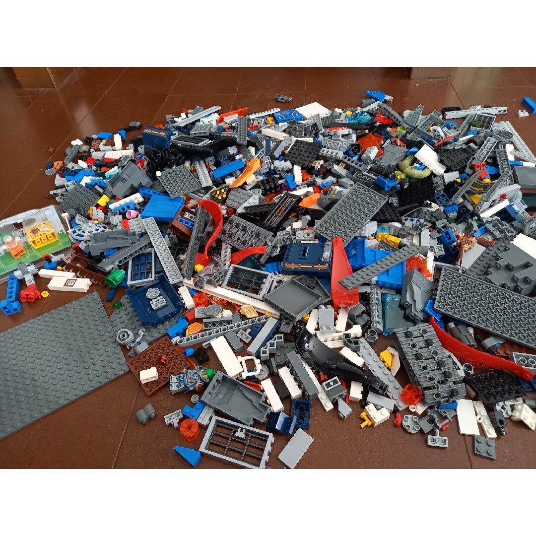 Lego - レゴ 大量 パーツ ミニフィグの通販 by まな's shop｜レゴなら