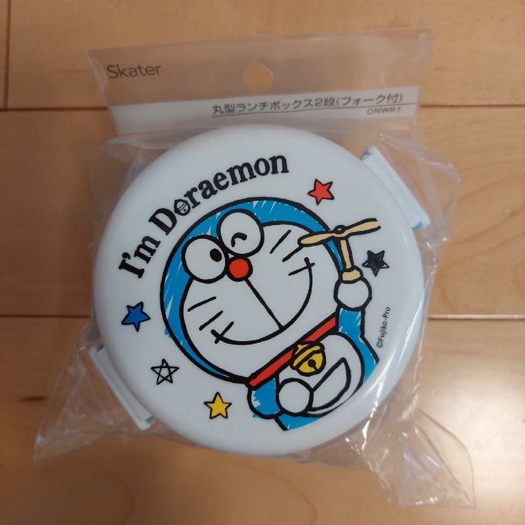 丸型ランチボックス２段　ドラえもん インテリア/住まい/日用品のキッチン/食器(弁当用品)の商品写真