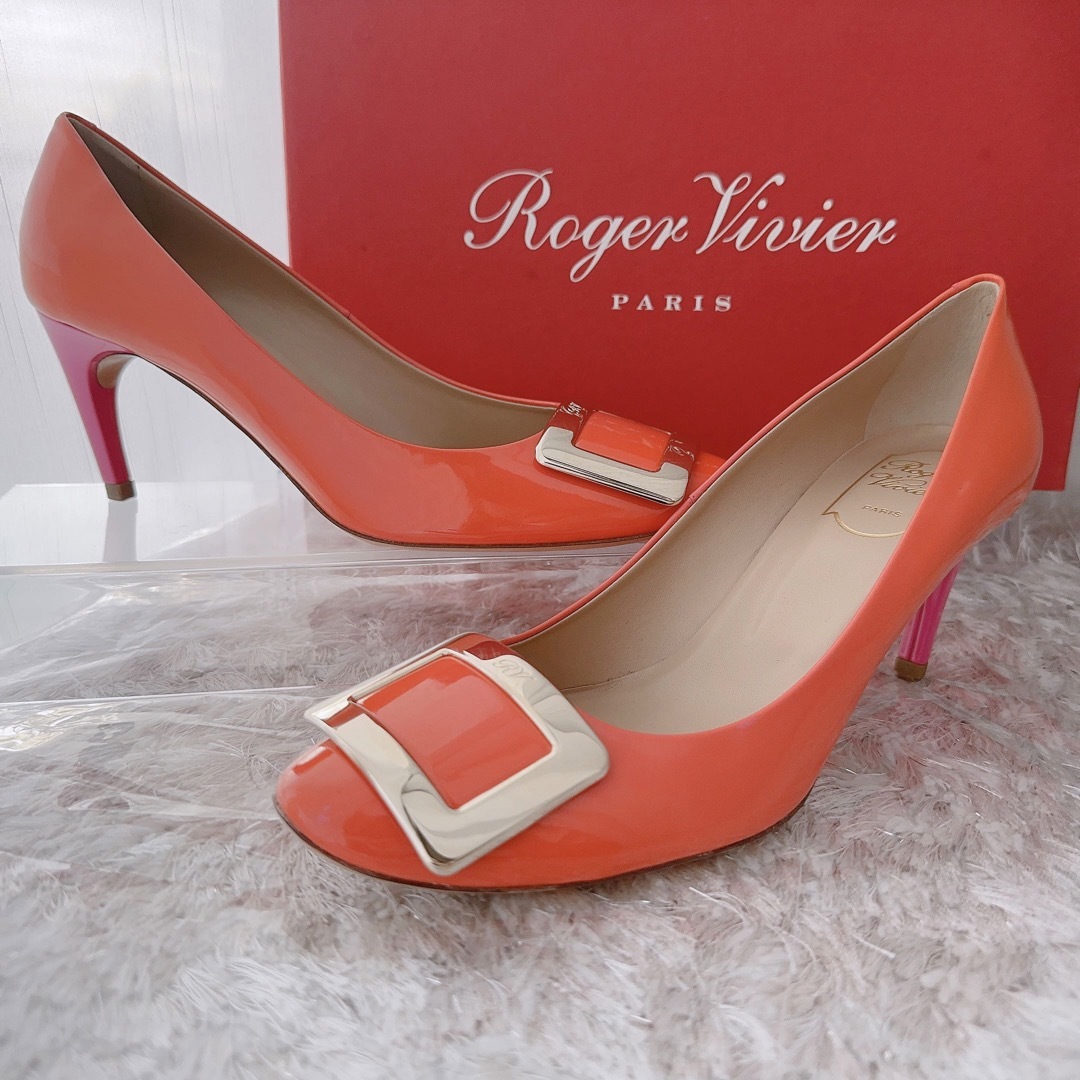 ROGER VIVIER(ロジェヴィヴィエ)のroger vivier ロジェヴィヴィエ　パンプス　ハイヒール　サンダル　美品 レディースの靴/シューズ(ハイヒール/パンプス)の商品写真