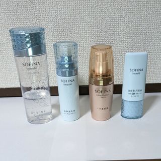 ソフィーナボーテ(SOFINA BEAUTE)のこーたん様専用！花王☆ソフィーナボーテ　化粧水他4点セット＋試供品セット(化粧水/ローション)