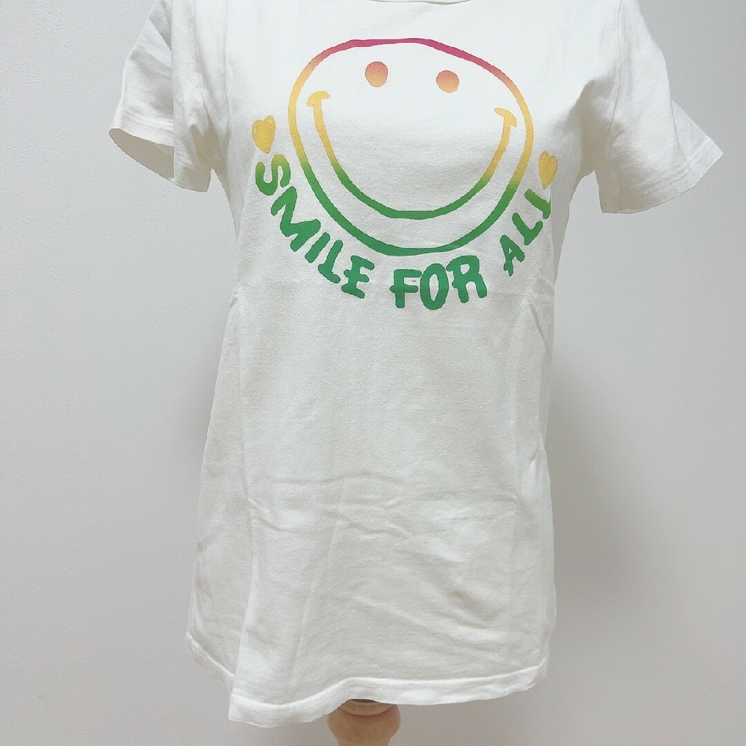 3can4on(サンカンシオン)のサンカンシオン　半袖Tシャツ　ホワイト　M　ロゴ　カジュアル　Smile　綿 レディースのトップス(Tシャツ(半袖/袖なし))の商品写真