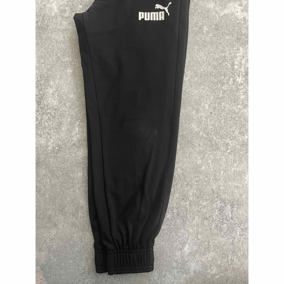 PUMA(プーマ)のPUMA  プーマ　ジャージ　ボトムのみ　130 キッズ/ベビー/マタニティのキッズ服男の子用(90cm~)(パンツ/スパッツ)の商品写真