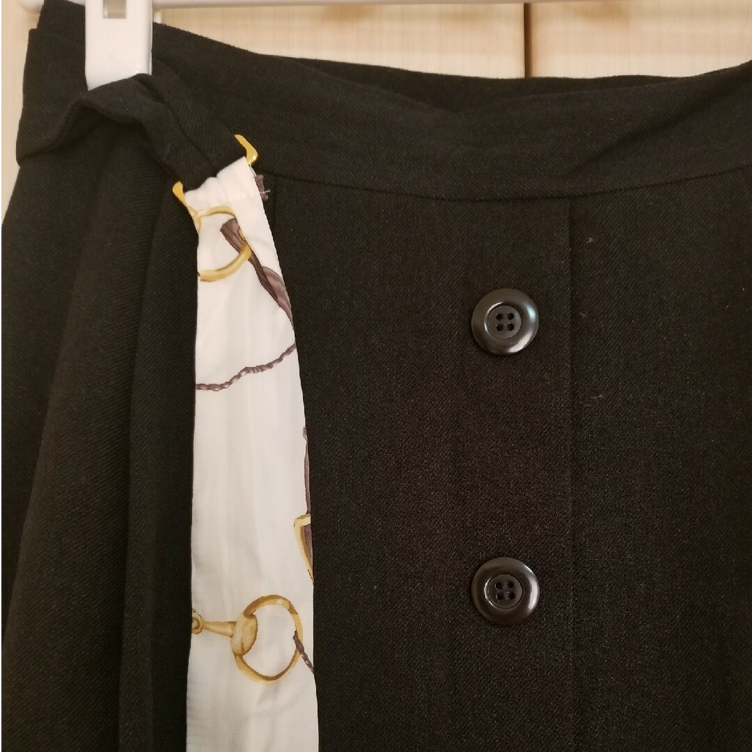 PATTERN fiona(パターンフィオナ)のPATTERN fiona　スカート レディースのスカート(ひざ丈スカート)の商品写真