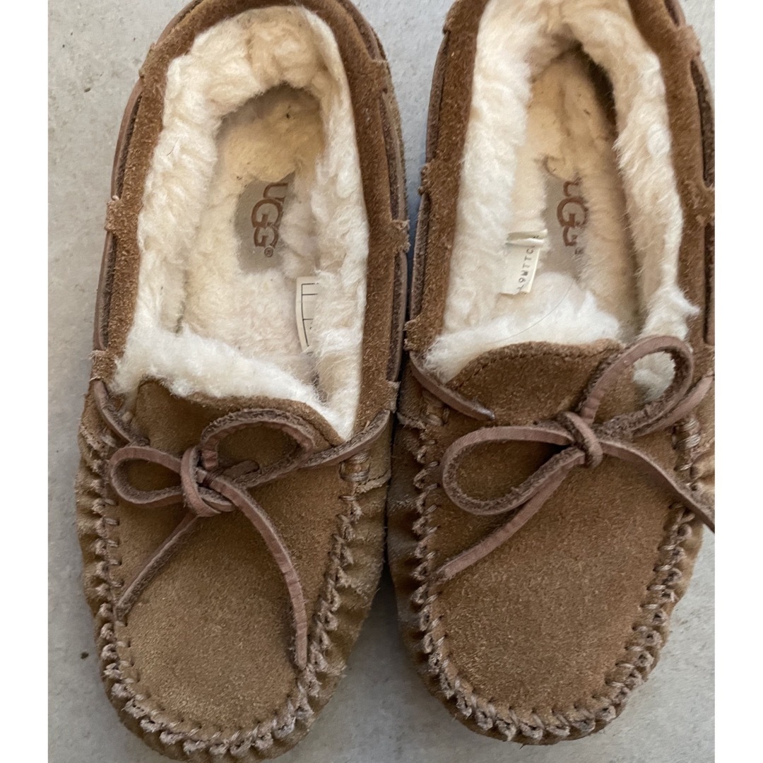 UGG(アグ)のugg キッズ　21cm モカシン キッズ/ベビー/マタニティのキッズ靴/シューズ(15cm~)(スリッポン)の商品写真