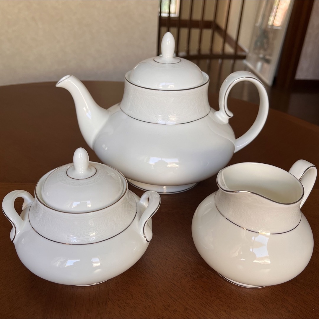 Royal Doulton - 【レア美品】ロイヤルドルトン☆レースポイント