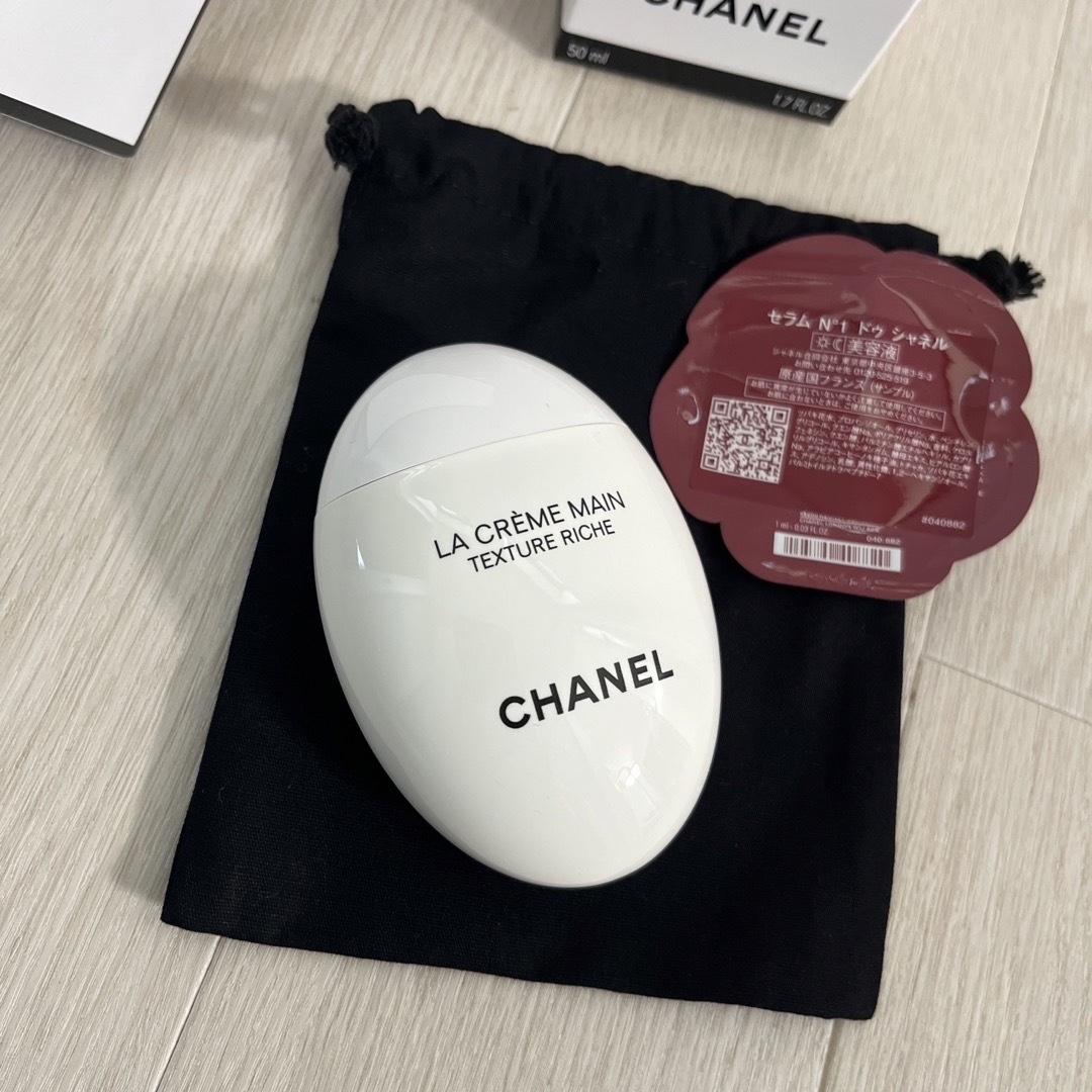 CHANEL ラクレームマンリッシュ 1