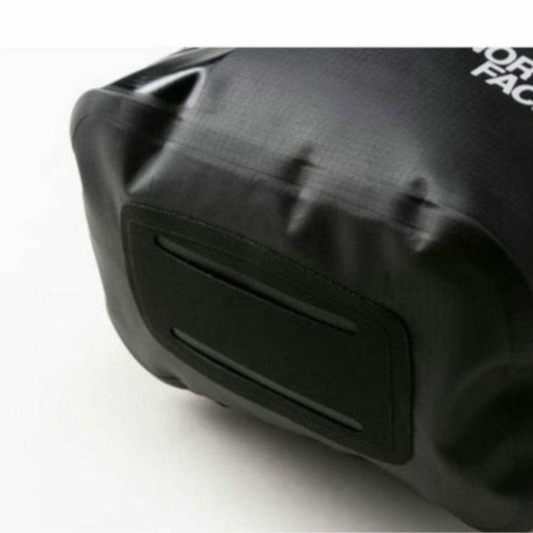 THE NORTH FACE(ザノースフェイス)の新品　ノースフェイス　スーパーライトドライバッグ　グレー　5L　NN32106 メンズのバッグ(エコバッグ)の商品写真