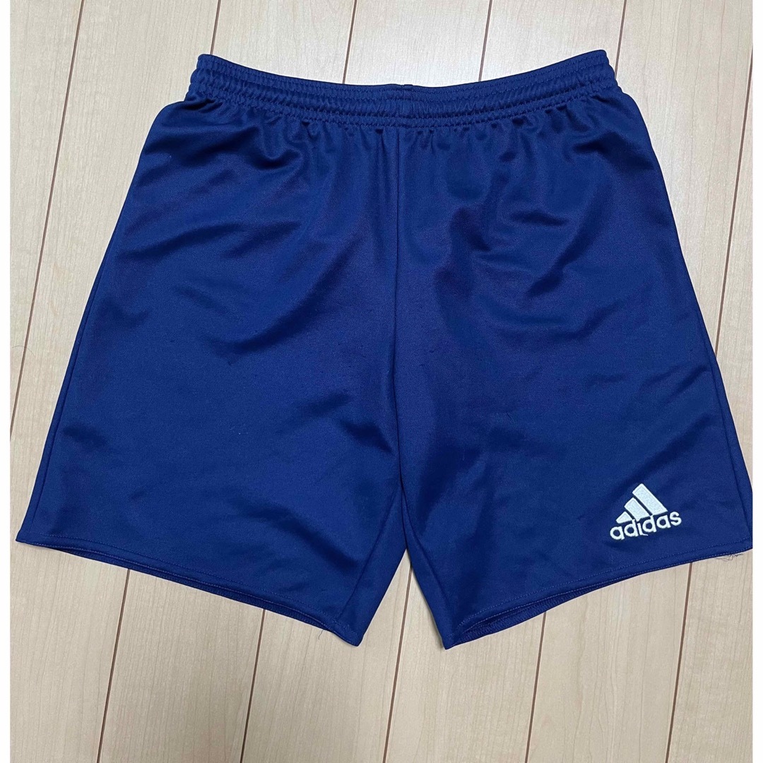 adidas(アディダス)のadidas  ジャージ160cm キッズ/ベビー/マタニティのキッズ服男の子用(90cm~)(パンツ/スパッツ)の商品写真