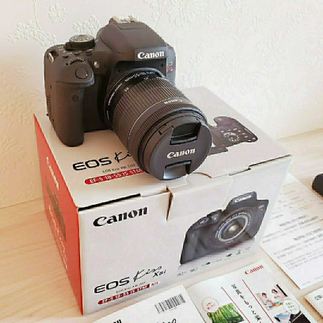 Canon(キヤノン)のCANON  デジタル一眼レフ EOS Kiss X8i スマホ/家電/カメラのカメラ(デジタル一眼)の商品写真