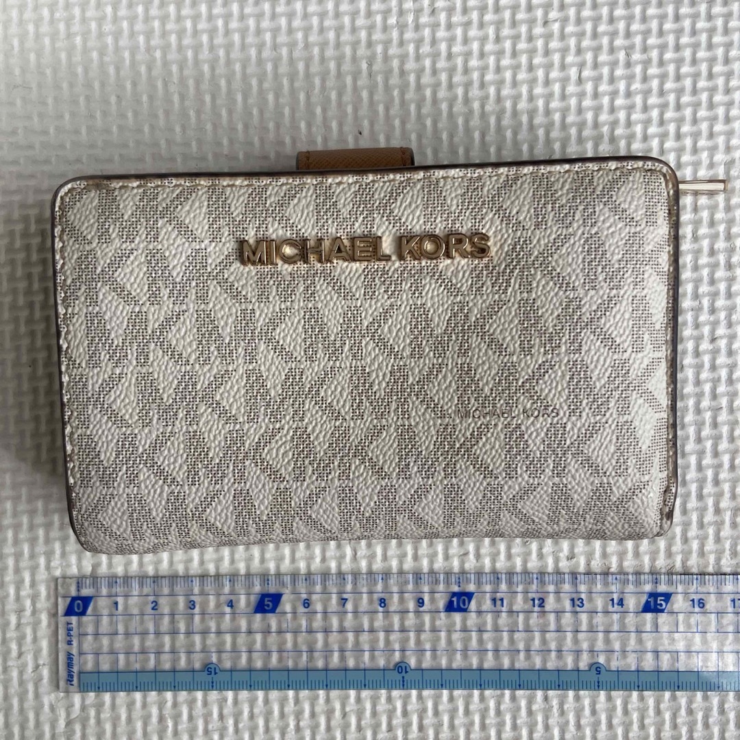 Michael Kors(マイケルコース)のMICHAEL KORS   二つ折り財布 レディースのファッション小物(財布)の商品写真