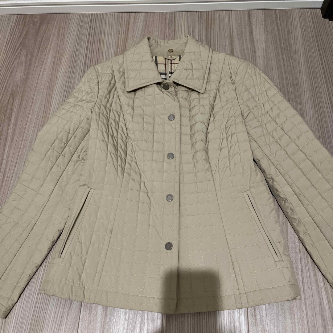 BURBERRY(バーバリー)のバーバリーロンドン　中綿ジャケット　38 レディースのジャケット/アウター(その他)の商品写真