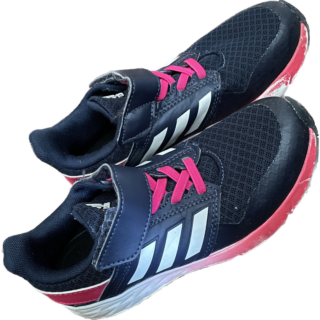 adidas(アディダス)のアディダス 20cm キッズ/ベビー/マタニティのキッズ靴/シューズ(15cm~)(スニーカー)の商品写真