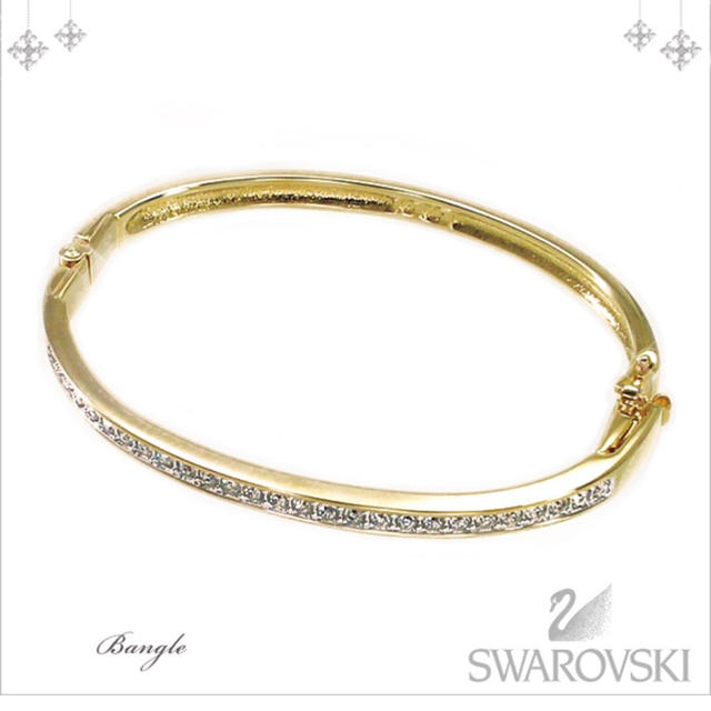 SWAROVSKI(スワロフスキー)のスワロフスキー バングル ブレスレット 正規品 エメラルド色  レディースのアクセサリー(ブレスレット/バングル)の商品写真