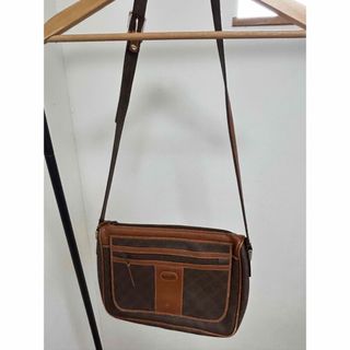 バリー(Bally)のBALLY 鞄(ショルダーバッグ)