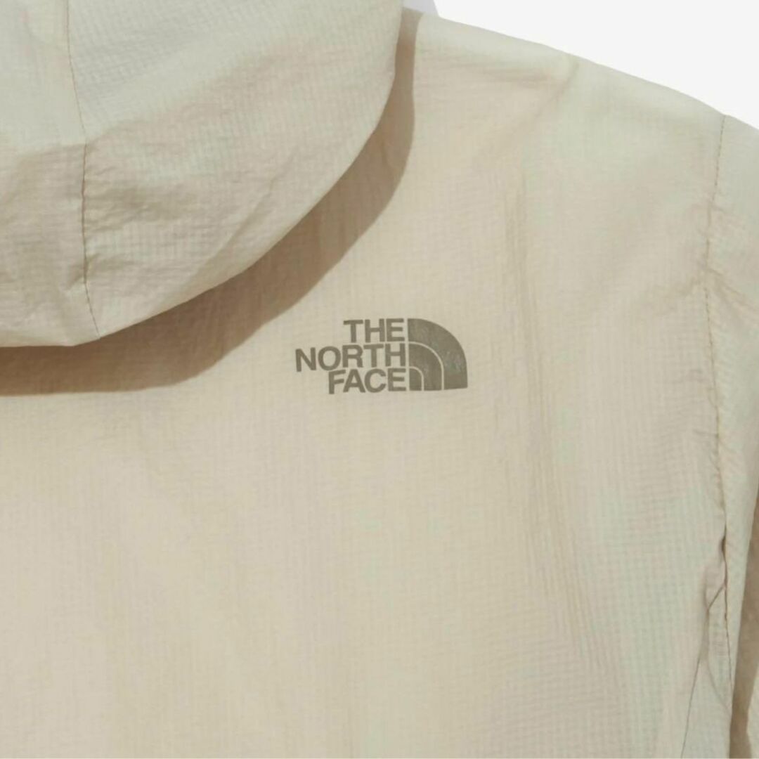 THE NORTH FACE(ザノースフェイス)の【韓国限定】THE NORTH FACE ベージュ　ウインドブレーカー　L レディースのジャケット/アウター(ナイロンジャケット)の商品写真