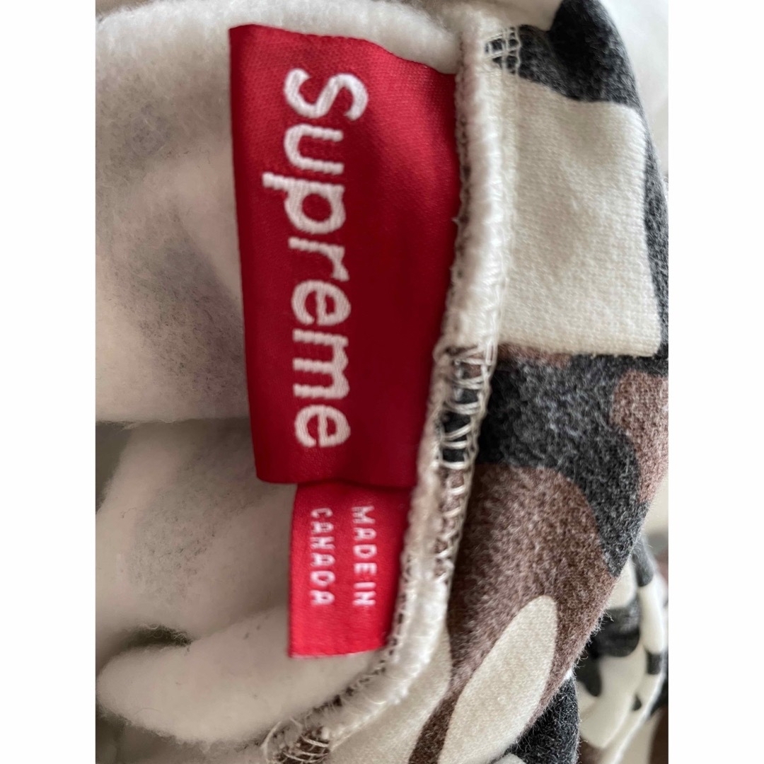 supremeシュプリーム　パーカー メンズのトップス(パーカー)の商品写真