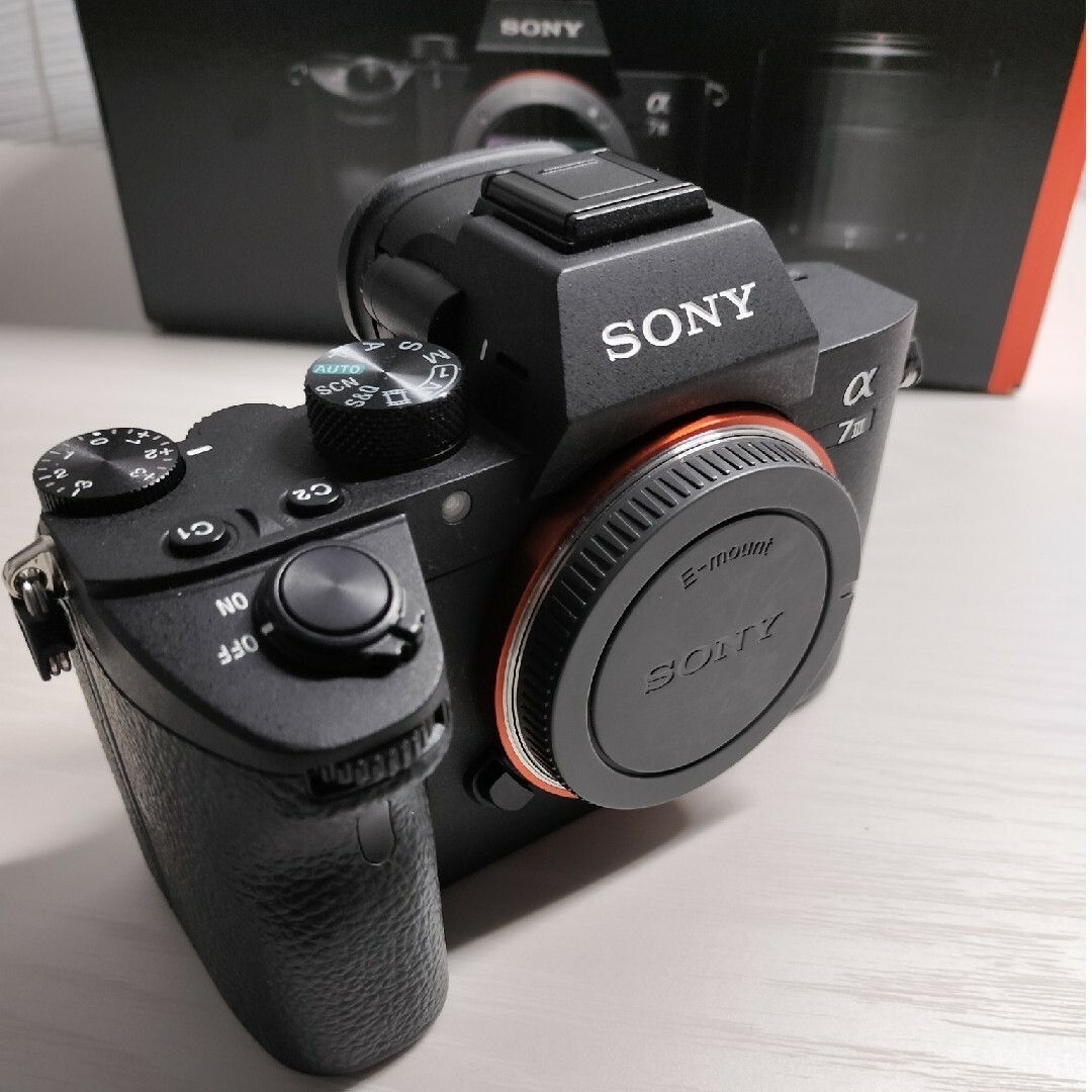 【専用】SONY α7 IIIズームレンズキット スマホ/家電/カメラのカメラ(ミラーレス一眼)の商品写真
