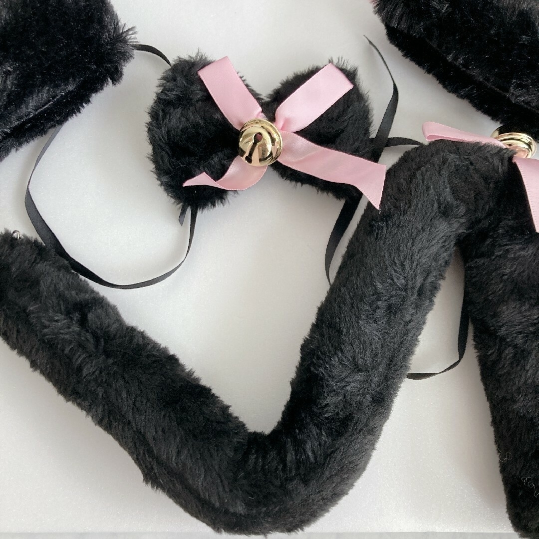 猫 猫耳 黒猫 黒 肉球 コスプレ カチューシャ チョーカー しっぽ セット エンタメ/ホビーのコスプレ(衣装一式)の商品写真