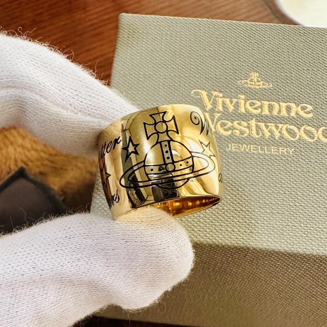 Vivienne Westwood(ヴィヴィアンウエストウッド)の美品レアVivenneWeswood オスカーリングM レディースのアクセサリー(リング(指輪))の商品写真