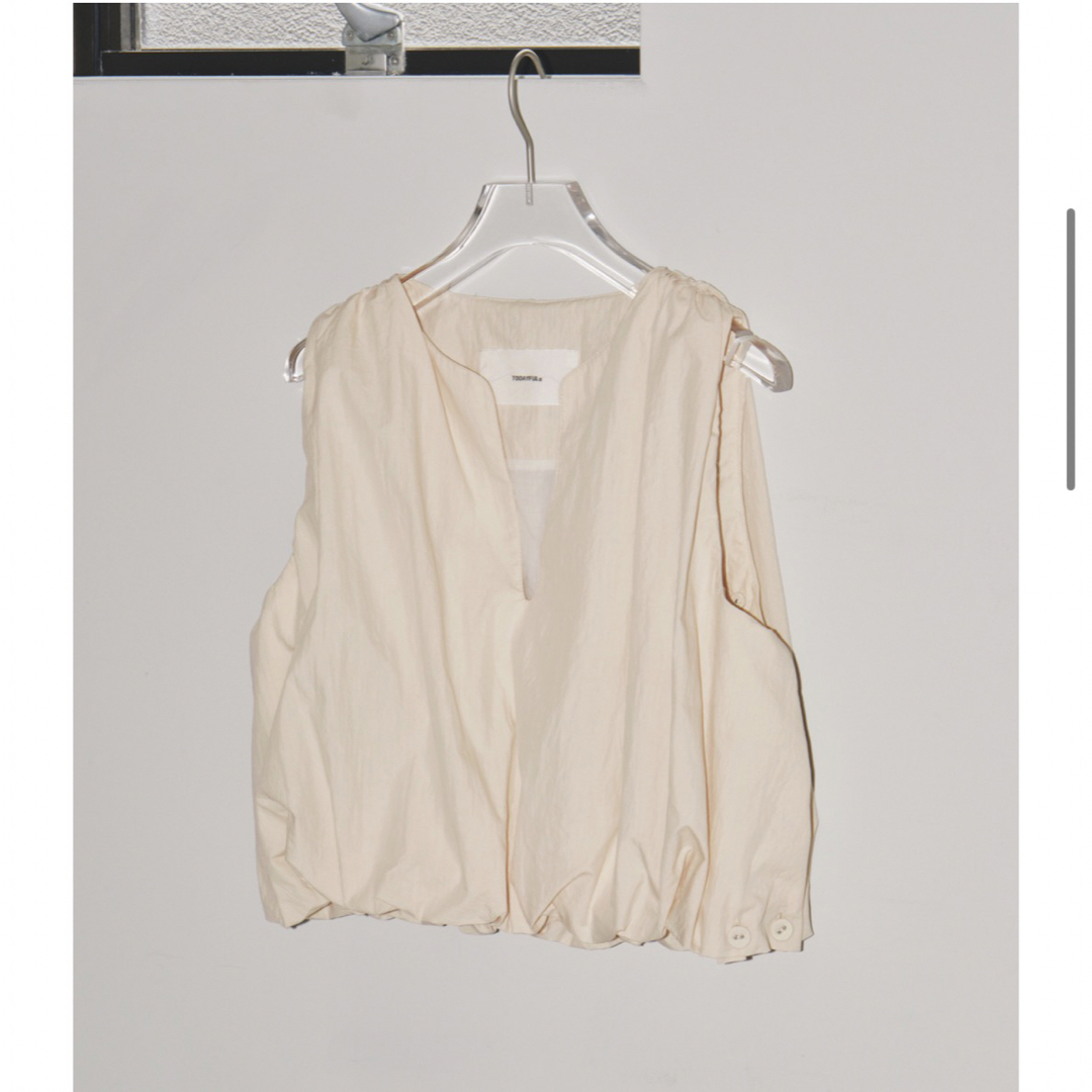 TODAYFUL(トゥデイフル)の2way Gather Blouse TODAYFUL 2023aw レディースのトップス(シャツ/ブラウス(長袖/七分))の商品写真