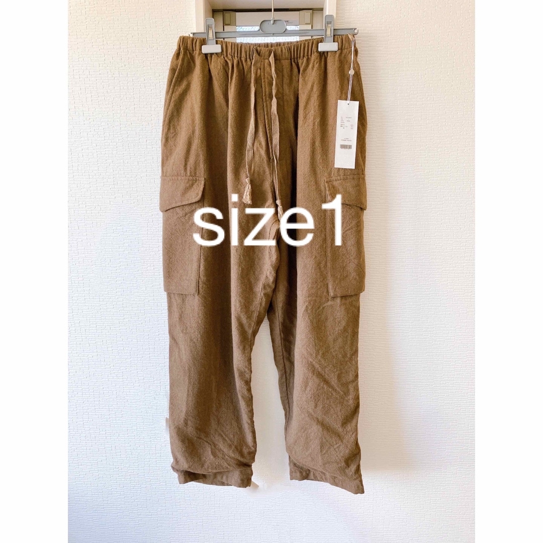 COMOLI KHAKI 縮絨ウール 6Pパンツ | フリマアプリ ラクマ