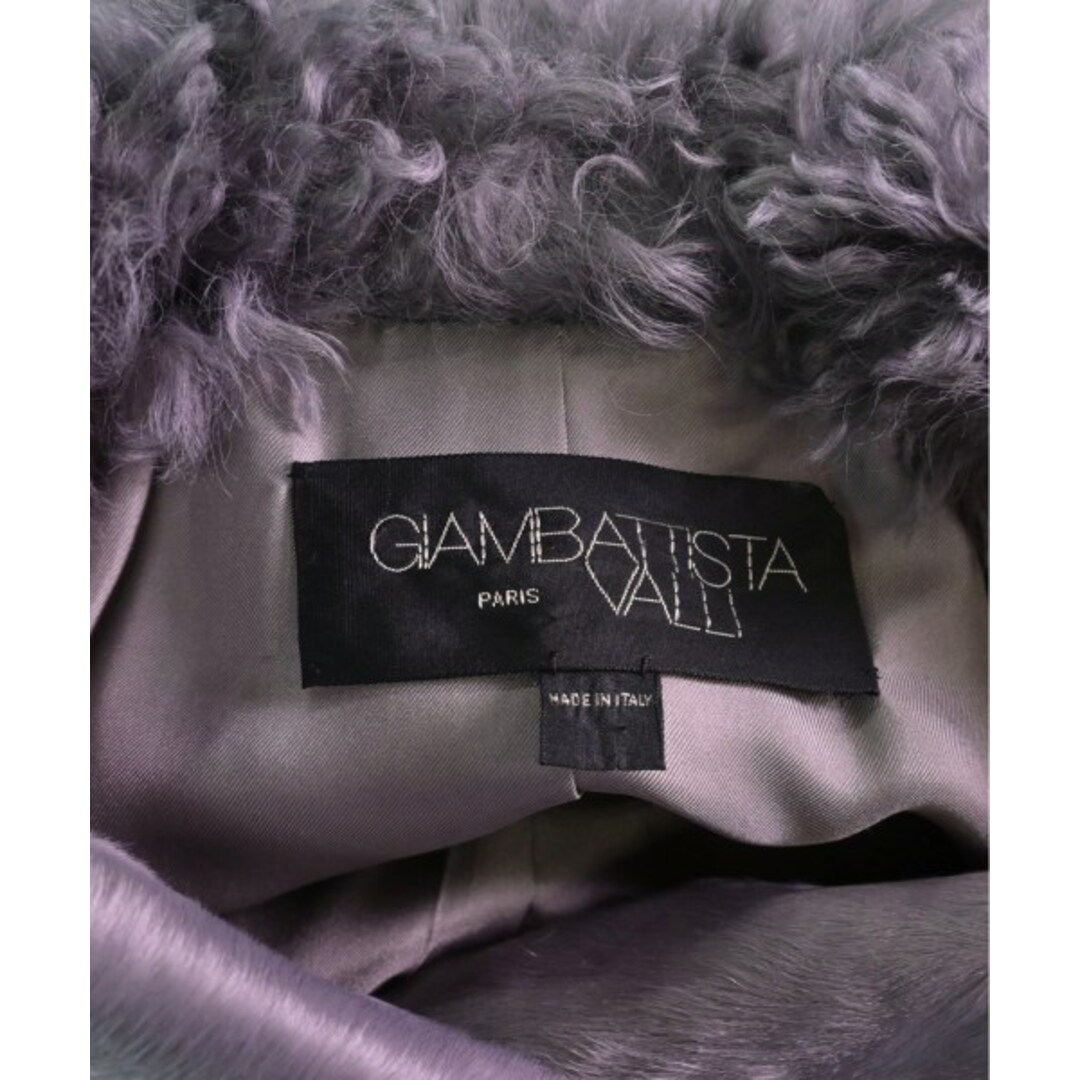 Giambattista Valli(ジャンバティスタヴァリ)のGiAMBATTiSTA VALLi コート（その他） 38(S位) グレー 【古着】【中古】 レディースのジャケット/アウター(その他)の商品写真