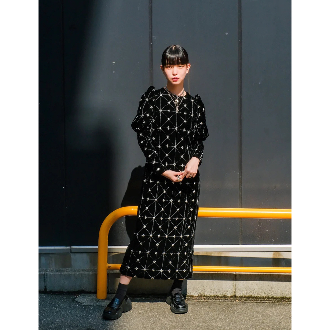 113cm身幅BELPER EMBROIDERY VELVET DRESS