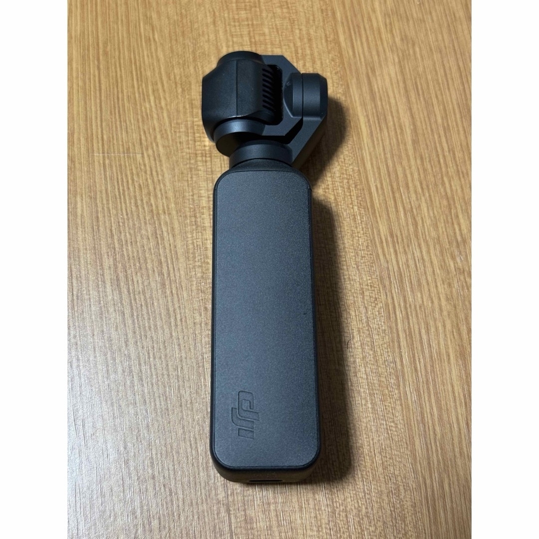 Inspire（DJI）(インスパイア)の【値下げ】 DJI OSMO POCKET (3軸ジンバル, 4Kカメラ) スマホ/家電/カメラのカメラ(ビデオカメラ)の商品写真