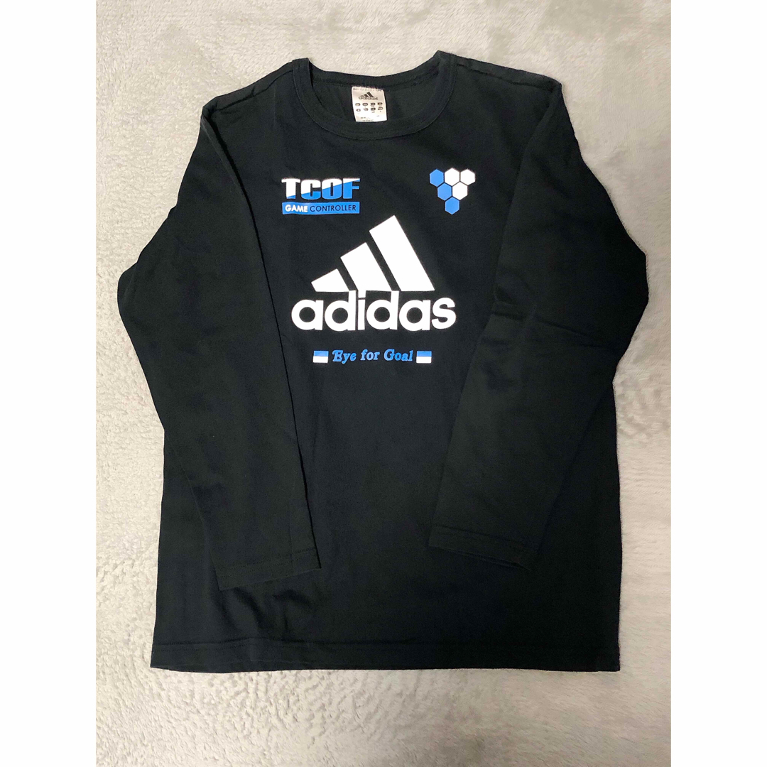 adidas(アディダス)のアディダス長袖Tシャツ黒色☆キッズ160cm  2枚セット まとめ売り キッズ/ベビー/マタニティのキッズ服男の子用(90cm~)(Tシャツ/カットソー)の商品写真