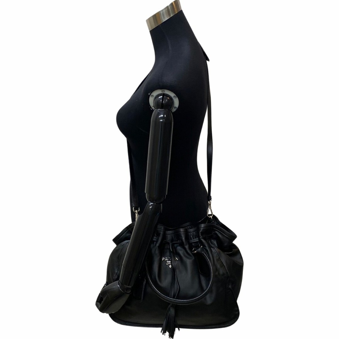 PRADA - 極 美品 希少品 PRADA プラダ ロゴ 金具 ナッパレザー 本革