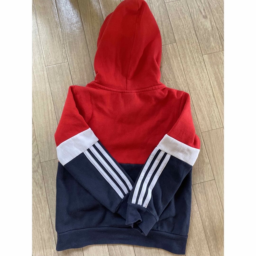 adidas(アディダス)のadidas パーカー キッズ/ベビー/マタニティのキッズ服男の子用(90cm~)(その他)の商品写真