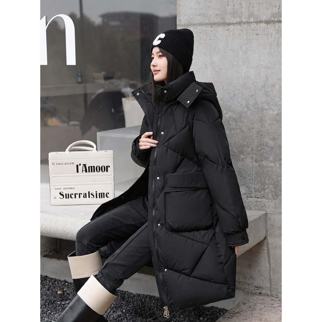 ダウンコート　ロングコート　黒　ブラック　アウター　韓国　オーバーサイズ レディースのジャケット/アウター(ダウンコート)の商品写真