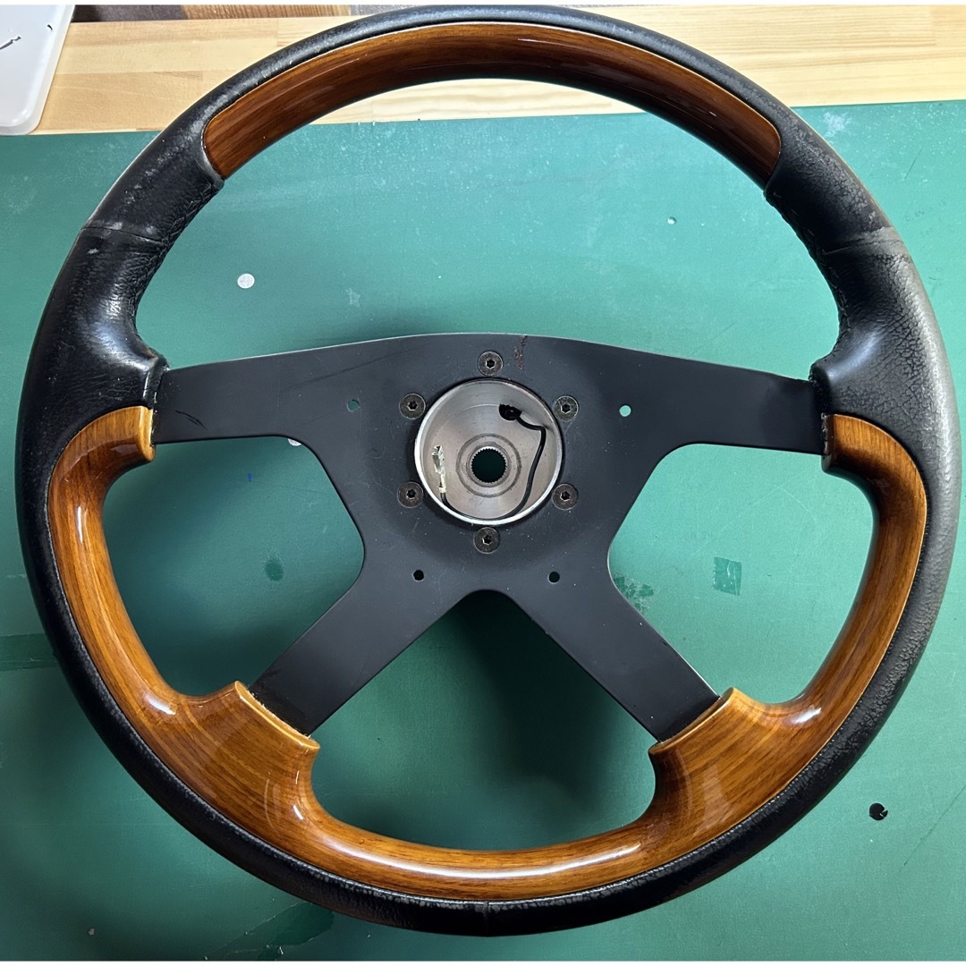 ナルディーウッド×レザーコンビ ステアリング　20ソアラにて使用　NARDI