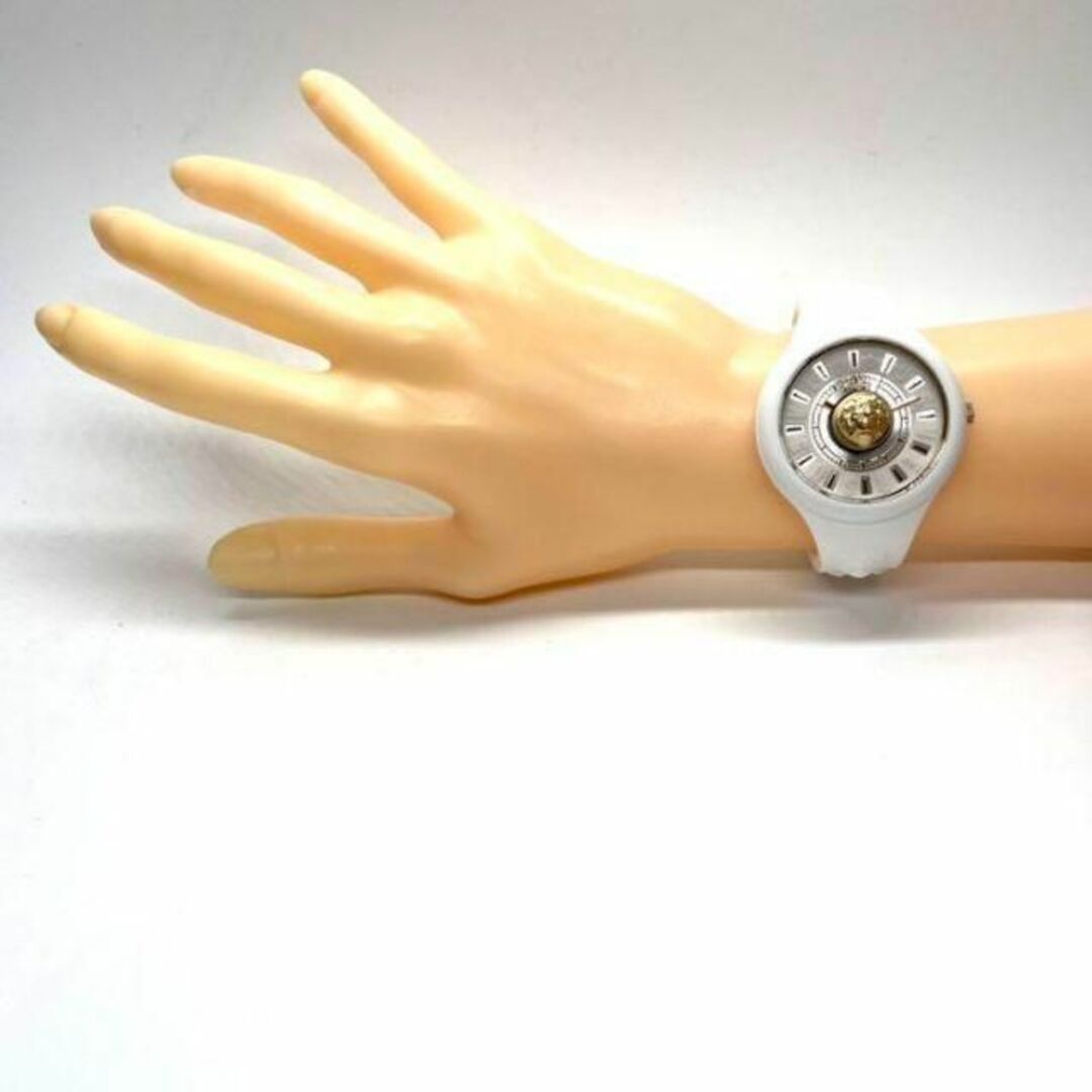 ★海外限定品! シンプルな美しさ! ヴェルサス  ヴェルサーチ レディース 24 レディースのファッション小物(腕時計)の商品写真