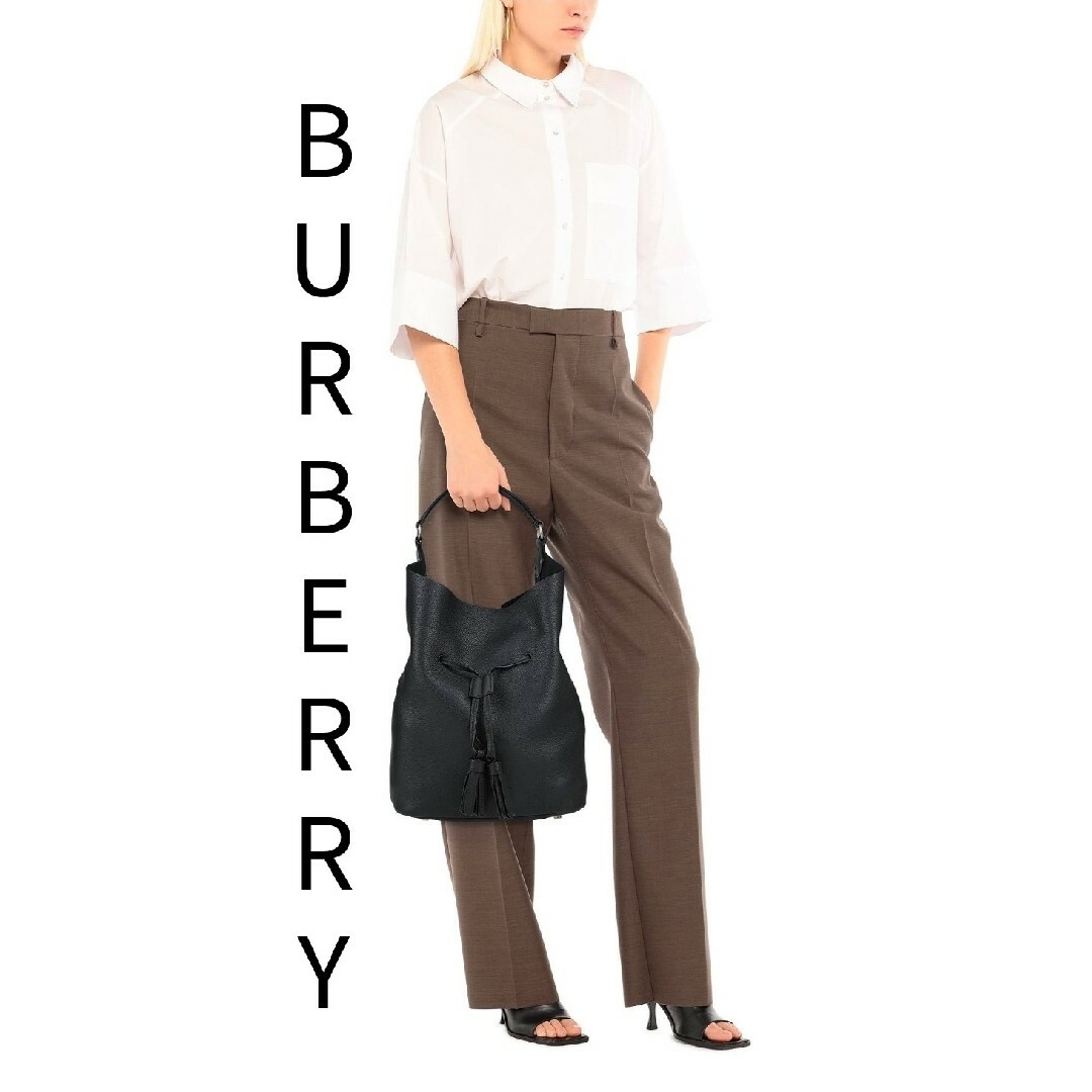 BURBERRY(バーバリー)のBURBERRY バーバリー アシュビー レザー巾着型ショルダーバッグ ブラック レディースのバッグ(ショルダーバッグ)の商品写真